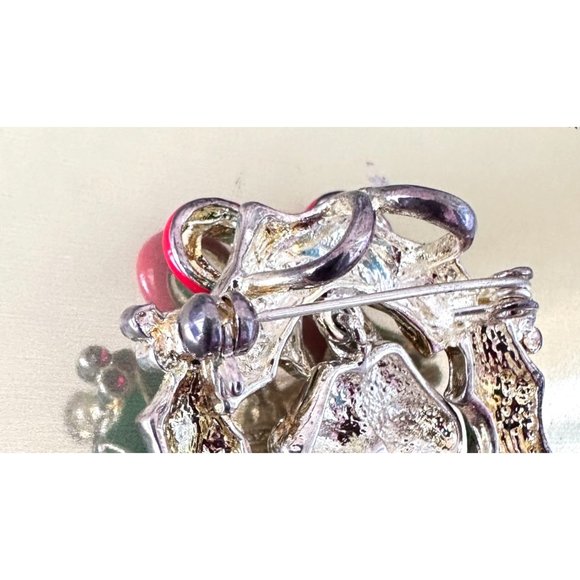 Vintage 90's Christmas Wreath Pendant Pin Jingle Bells Crystal Accents O… - Picture 12 of 12